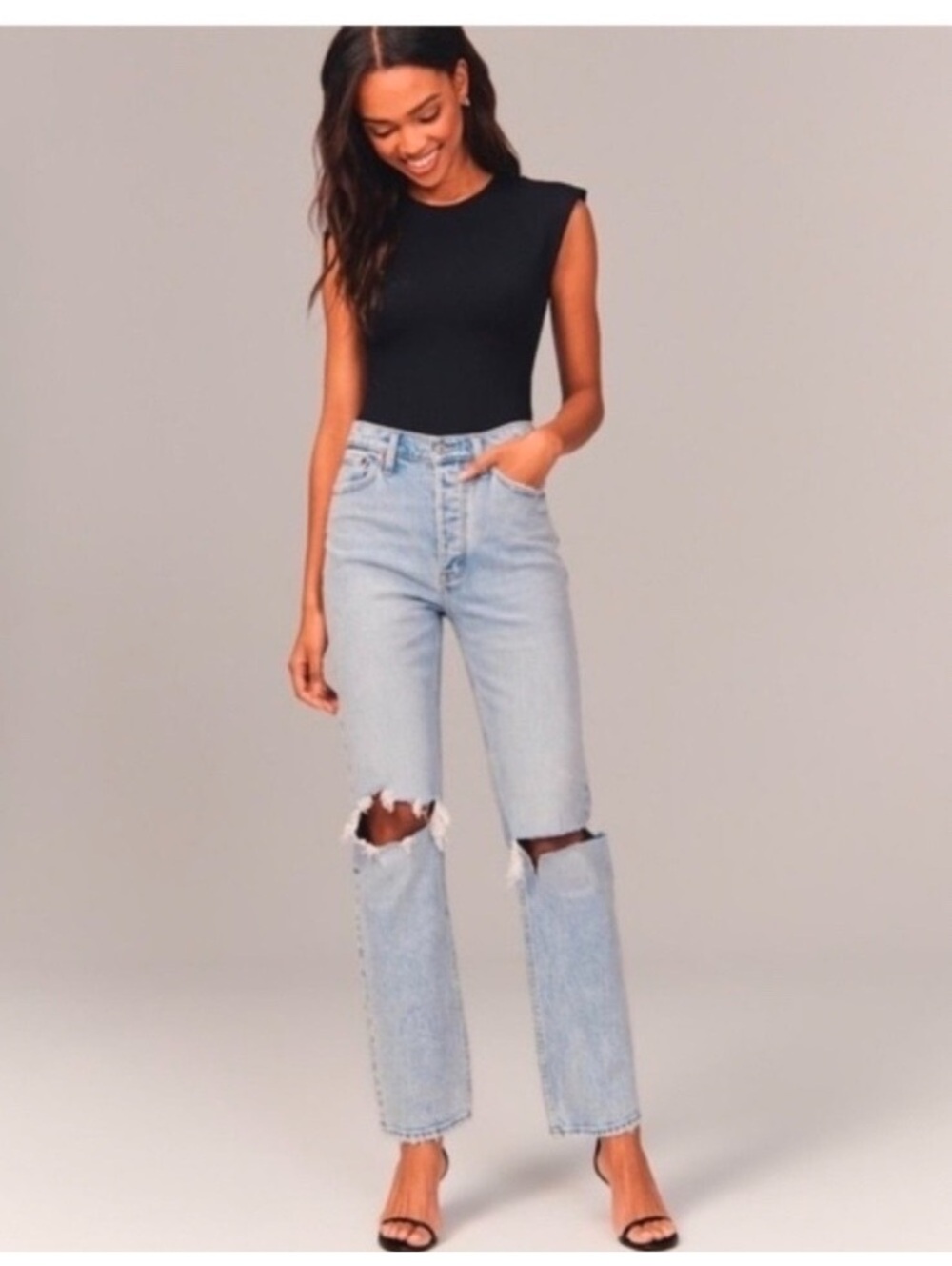 Abercrombie &Fitch The Dad High Rise 90’s Destroyed straight Light Wash Jeans 27